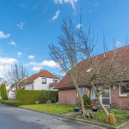 Проживание в семье Private